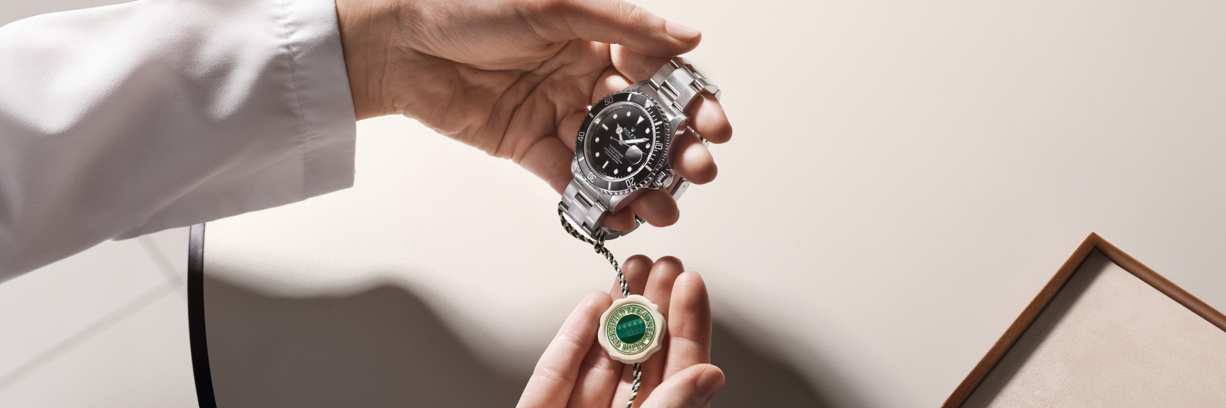 rolex-cpo-programme-push-cpo_2403fb_001-portrait