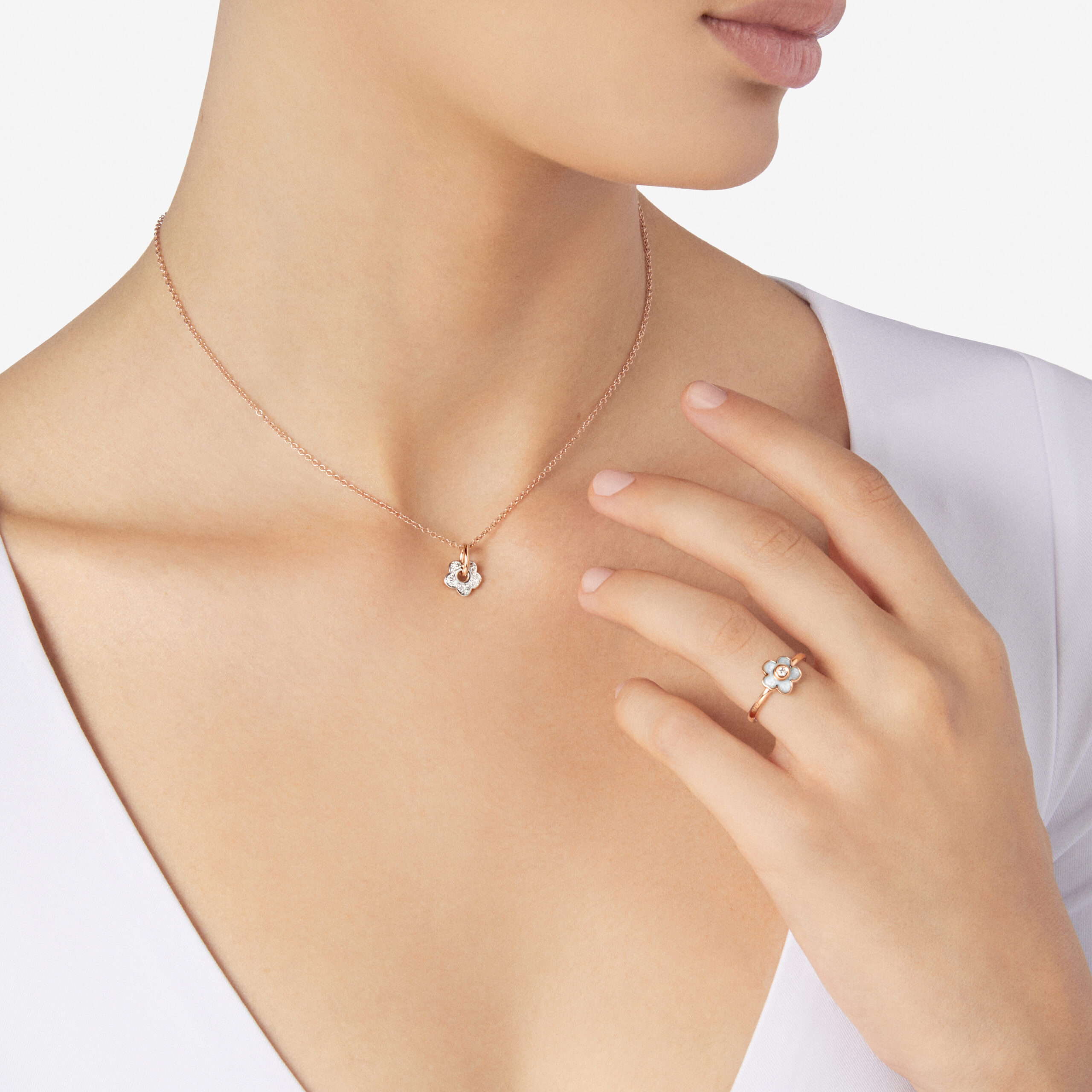 DMC3006_FLOWS_DB09R_110.jpg DMC3006_FLOWS_DB09R_110.jpg